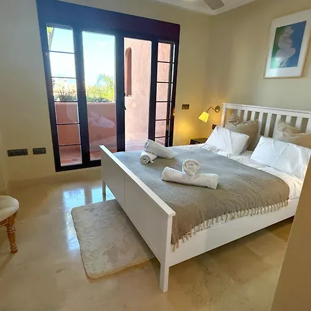 Picasso In El Soto De La Mairena Apartment *